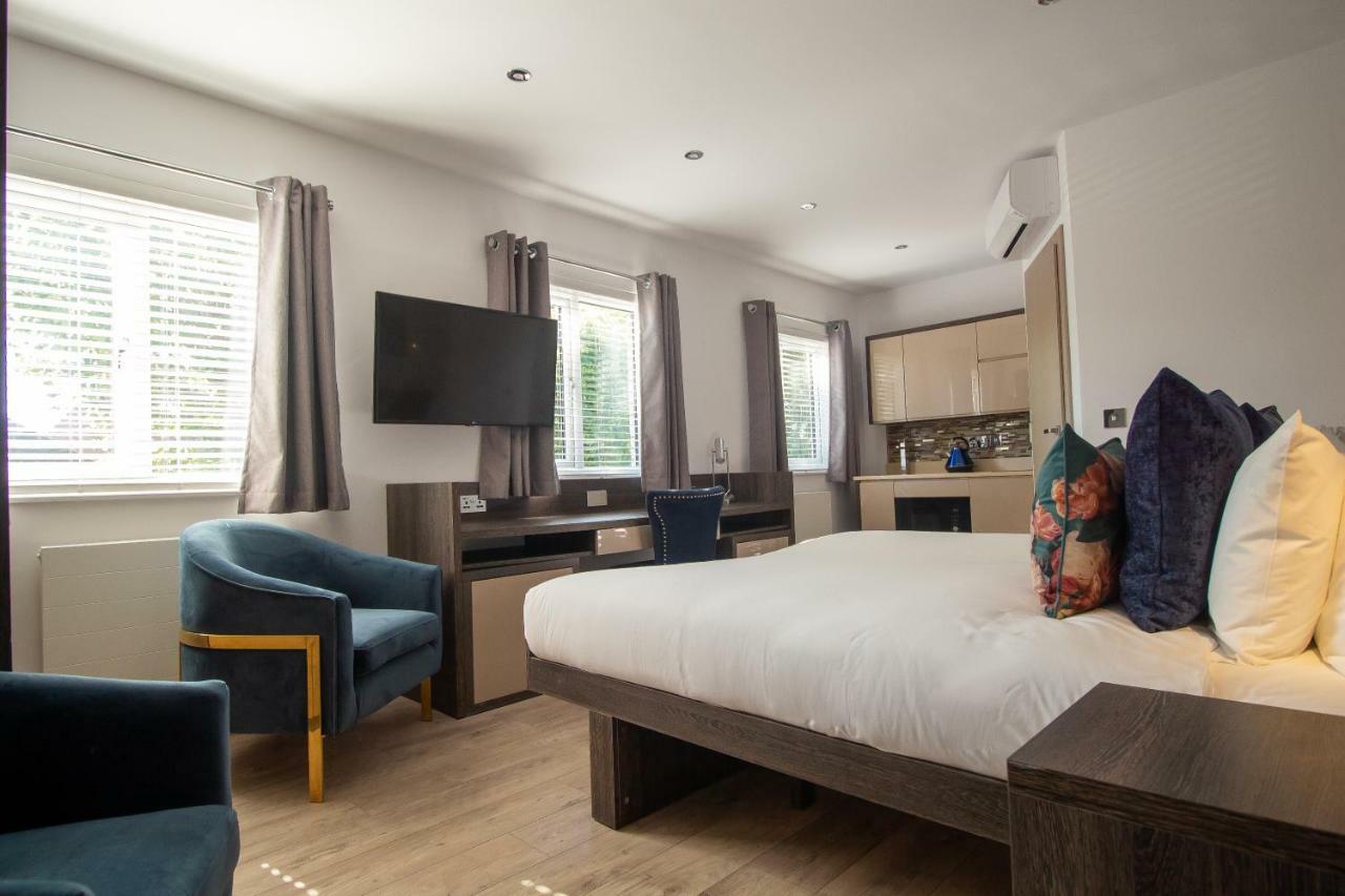 Signature Suites Peterborough Esterno foto