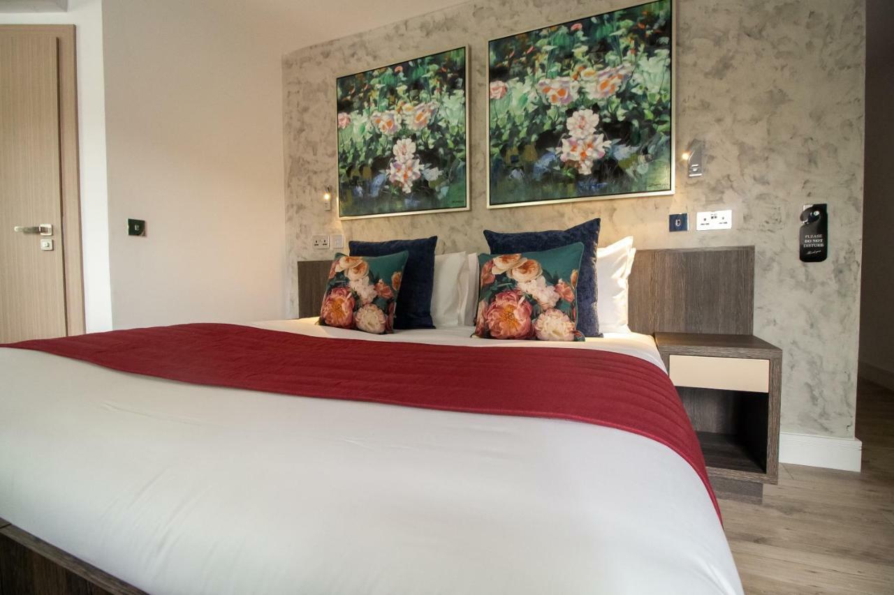 Signature Suites Peterborough Esterno foto