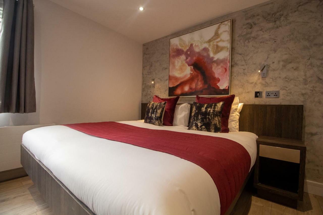 Signature Suites Peterborough Esterno foto