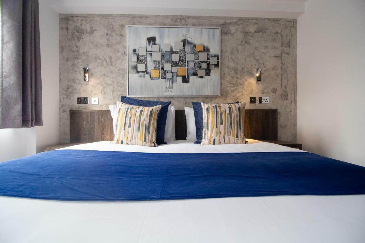 Signature Suites Peterborough Esterno foto