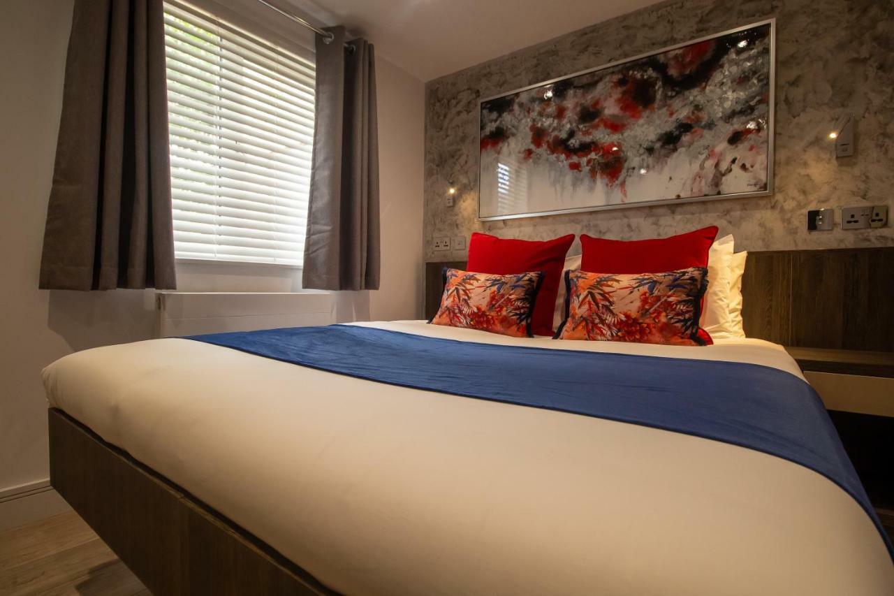 Signature Suites Peterborough Esterno foto