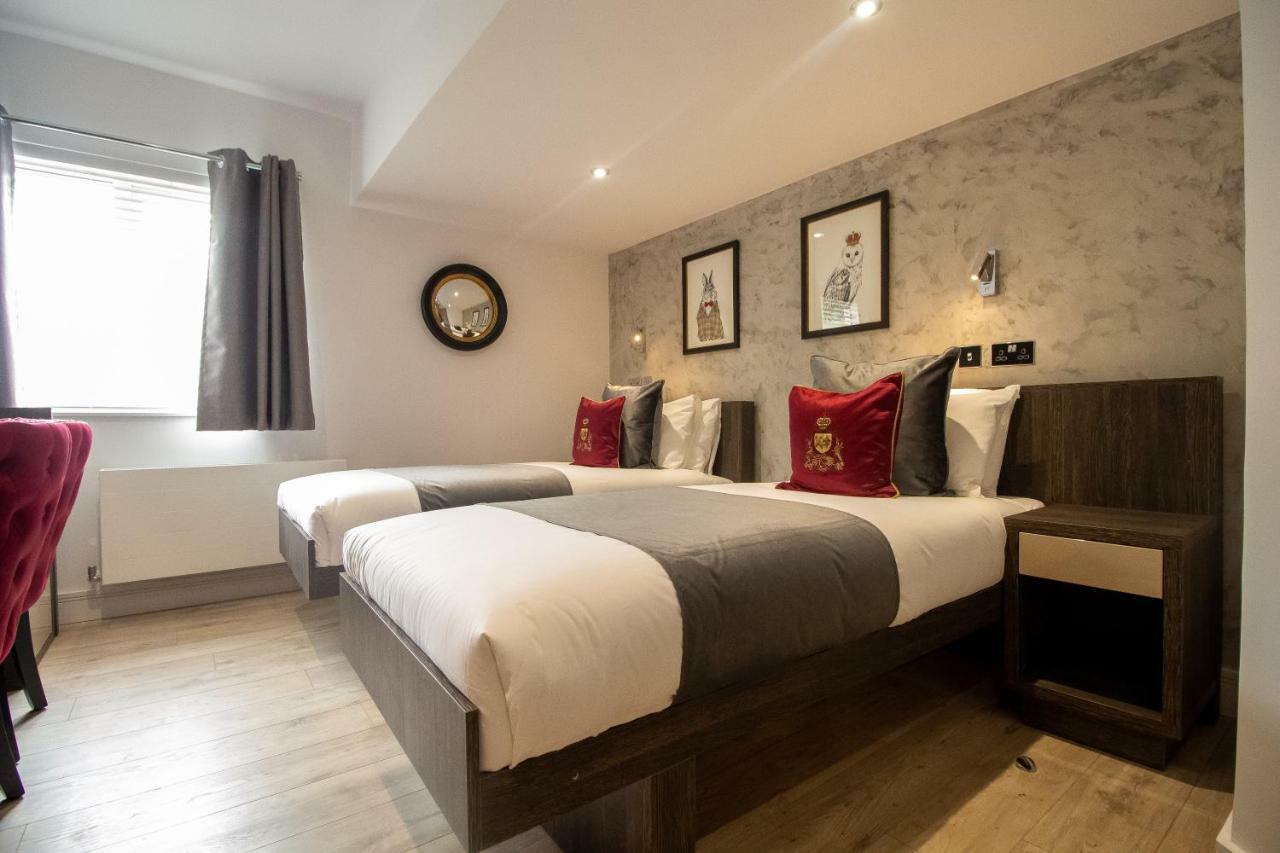 Signature Suites Peterborough Esterno foto