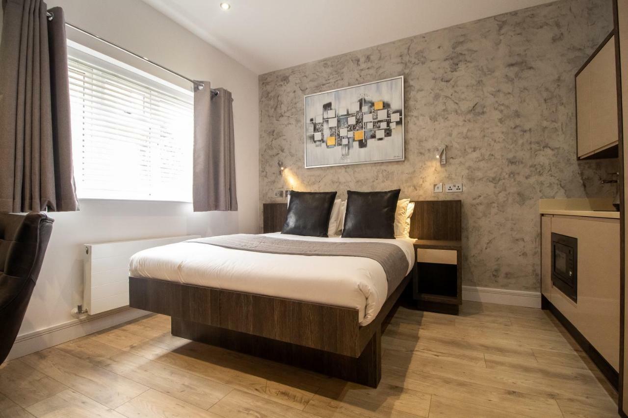 Signature Suites Peterborough Esterno foto