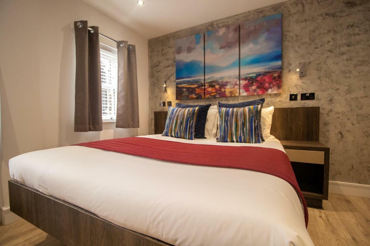 Signature Suites Peterborough Esterno foto